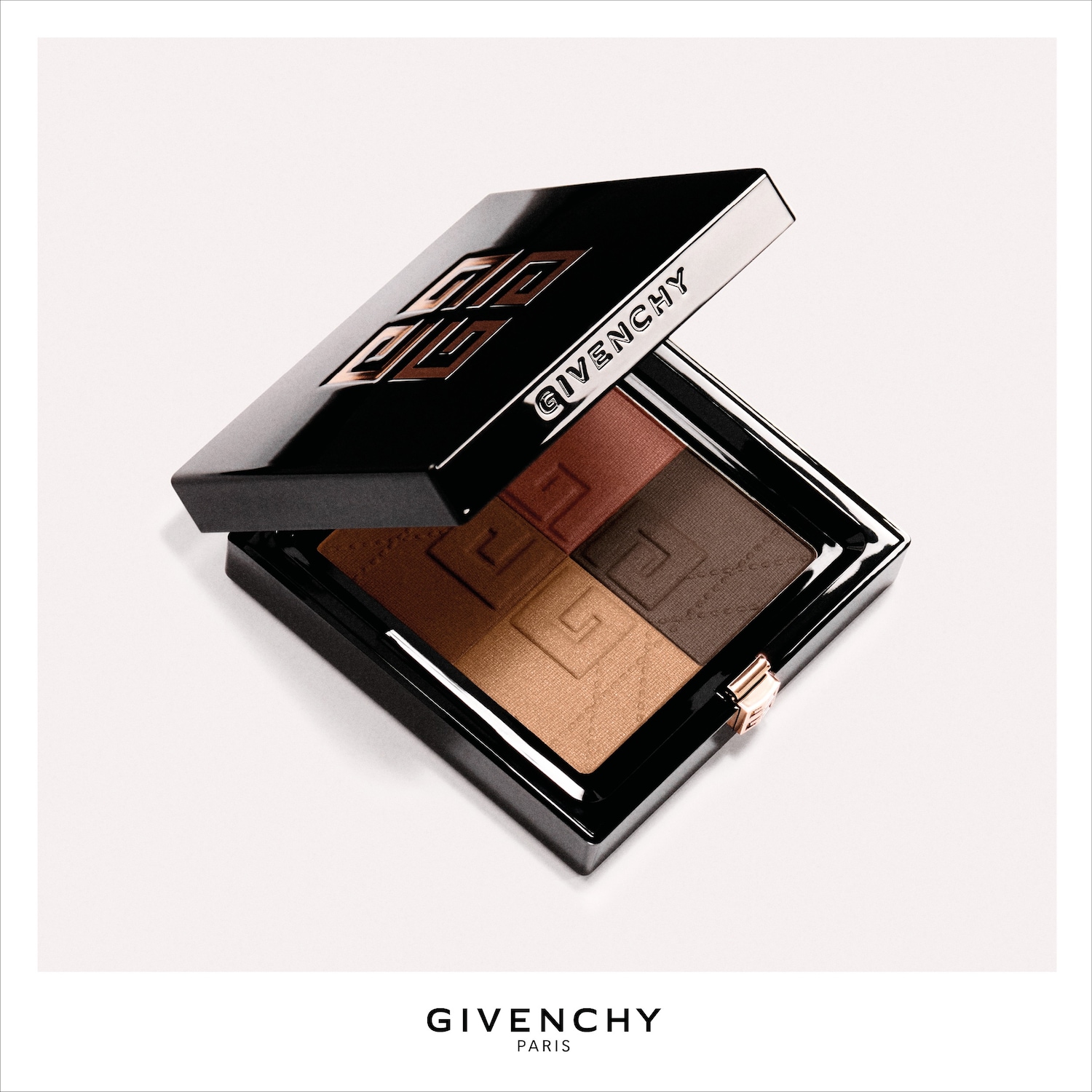Ontdek het Givenchy Le 9 de Givenchy oogschaduwpalet met negen veelzijdige tinten in een elegante zwarte compact, perfect voor het creëren van eindeloze ooglooks.