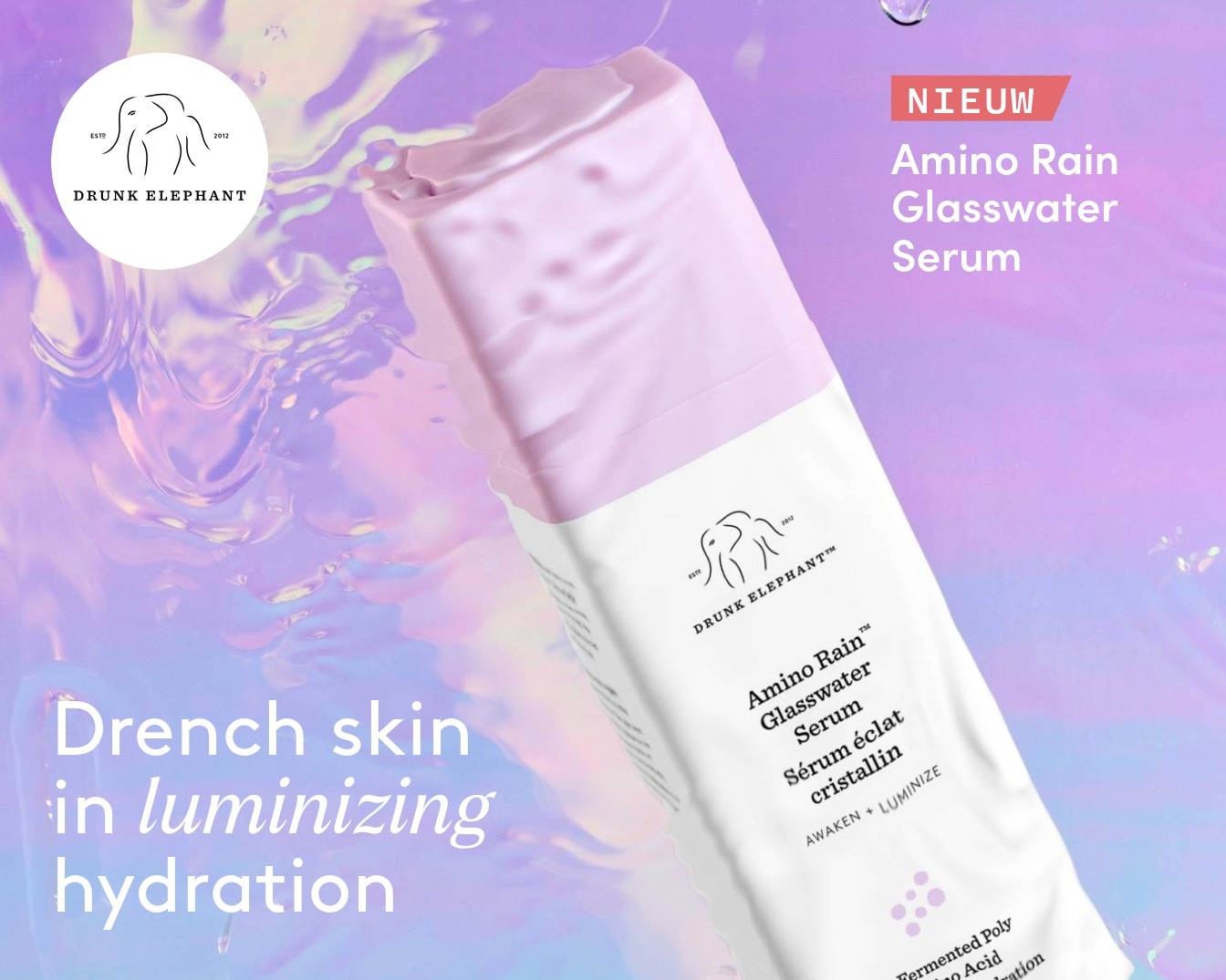 De Drunk Elephant Amino Rain Glasswater Serum in een witte verpakking met paarse accenten belooft de huid te hydrateren en te laten stralen.