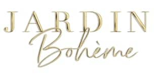 Das goldene Logo von Jardin Bohème auf weißem Hintergrund.