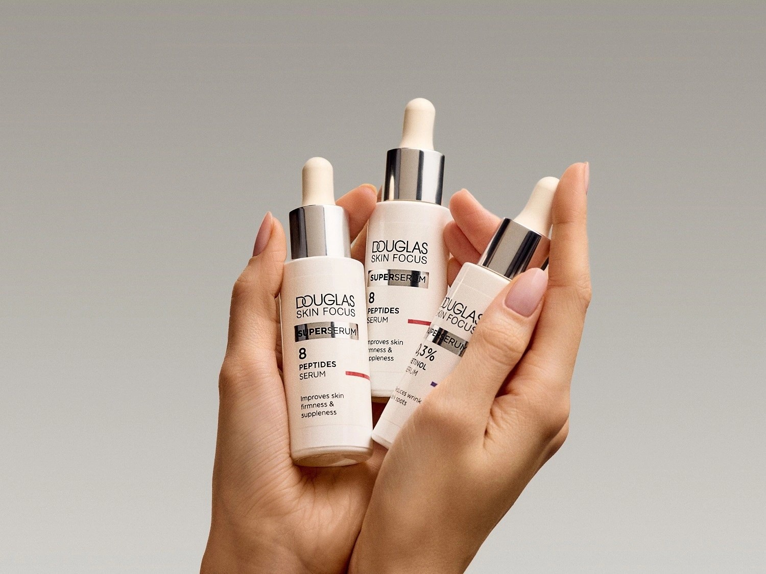 Découvrez le Sérum Super Focus de Douglas Skin, un soin enrichi en 8 peptides pour améliorer la fermeté et la souplesse de la peau.