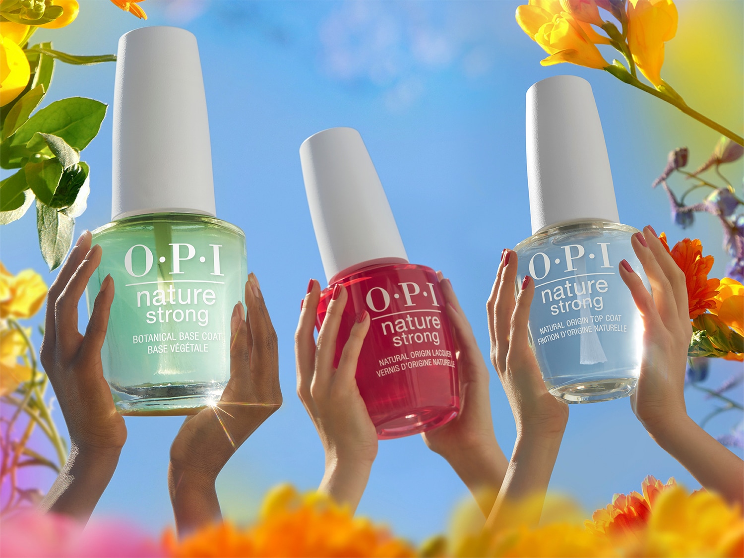 Découvrez la gamme Nature Strong d'OPI : base botanique, vernis d'origine naturelle et couche de finition pour des ongles sains et éclatants.