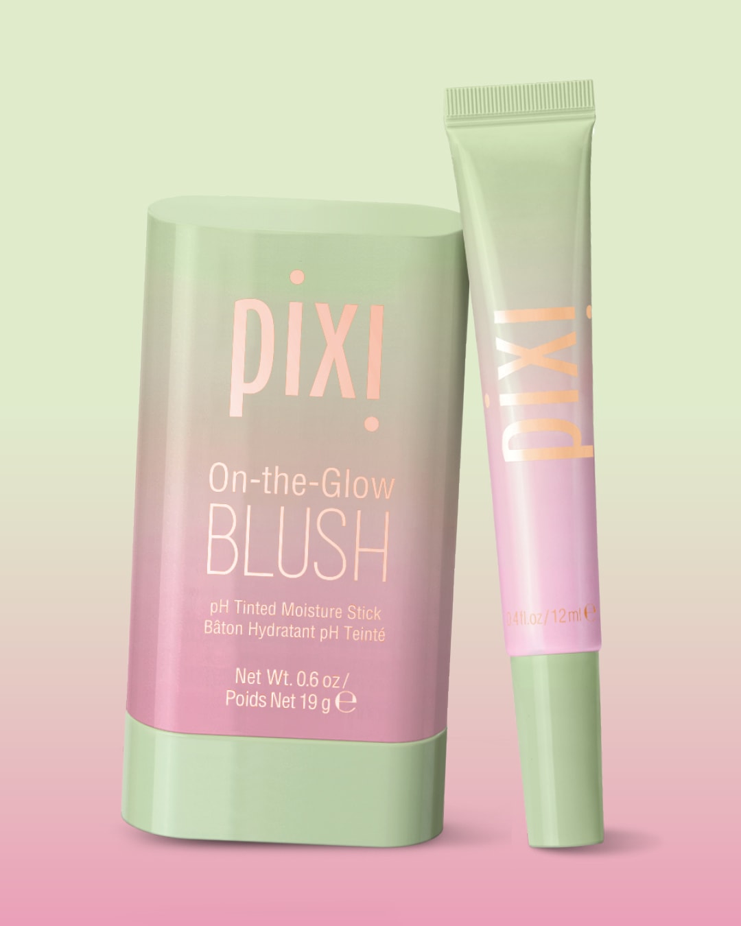 Róż do policzków Pixi On-the-Glow w sztyfcie i tubce, z napisem Pixi na opakowaniu w odcieniach różu i zieleni, zapewniający efekt naturalnego blasku.