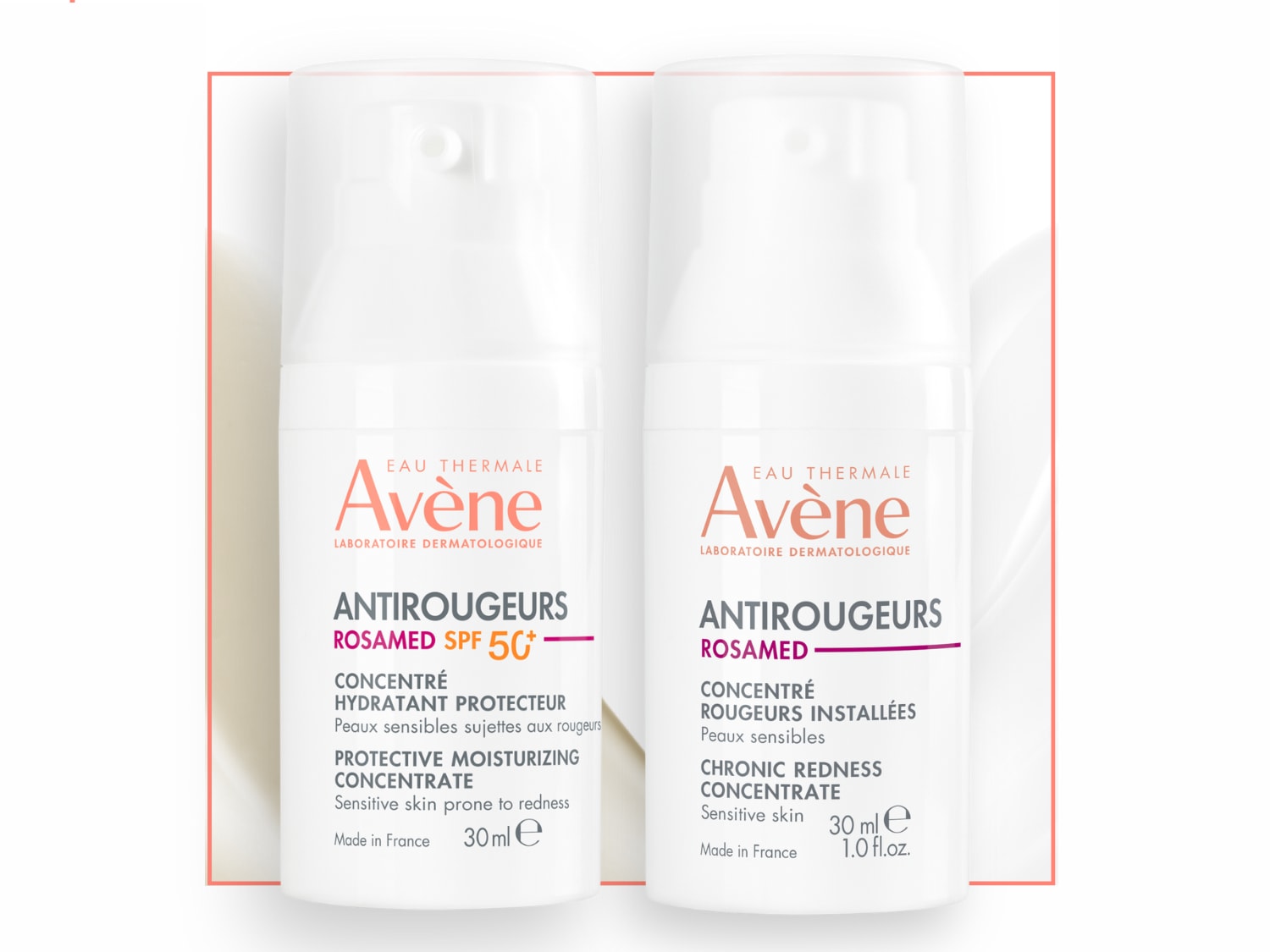 Twee witte flessen Avène Antirougeurs Rosamed, één met SPF 50+ voor de gevoelige huid die vatbaar is voor roodheid, en één voor chronische roodheid, beide met 30 ml.
