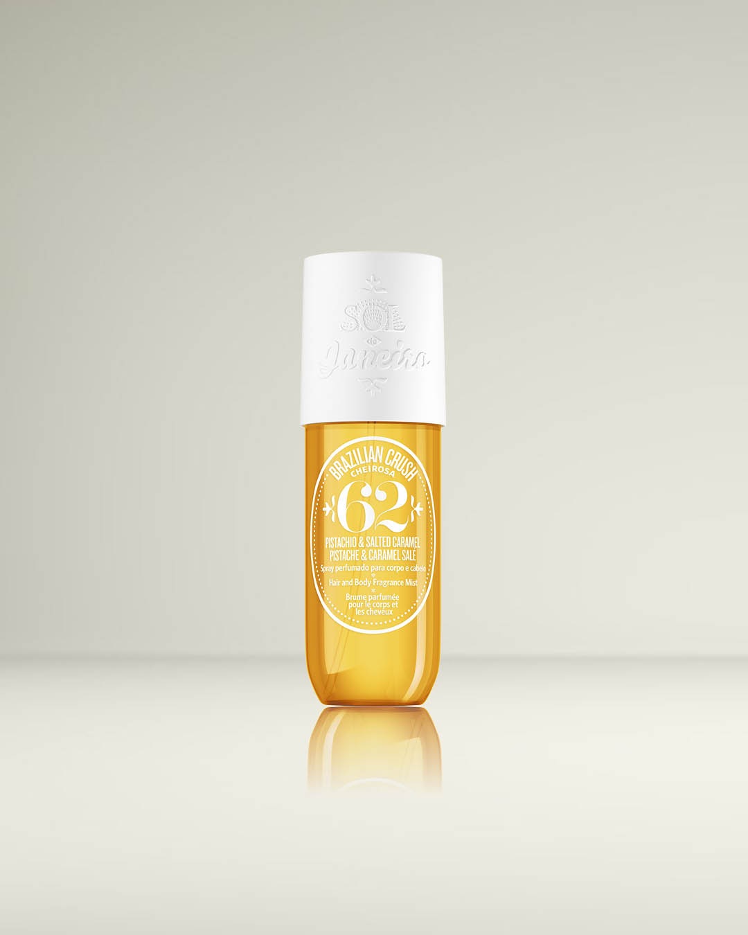 Découvrez la brume parfumée pour cheveux et corps Brazilian Crush Cheirosa '62, un mélange enivrant de pistache et de caramel salé pour une expérience olfactive irrésistible.