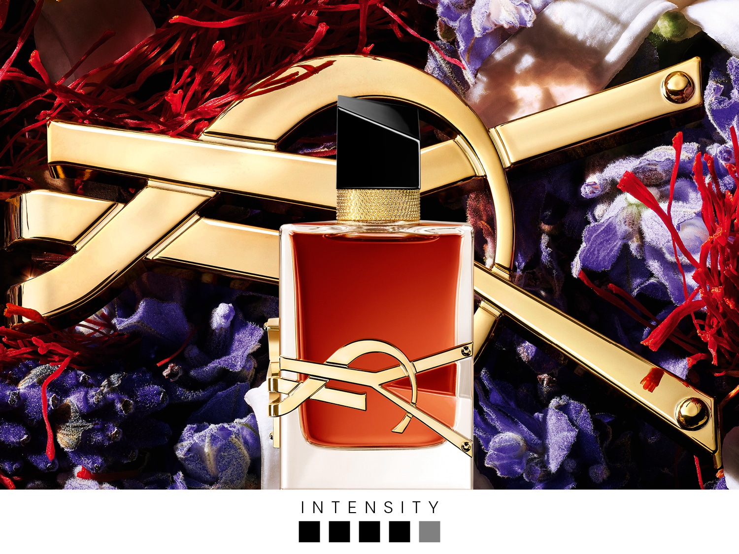 Découvrez l'intensité d'Yves Saint Laurent avec ce parfum ambré captivant, présenté dans un flacon élégant orné du logo emblématique YSL doré.