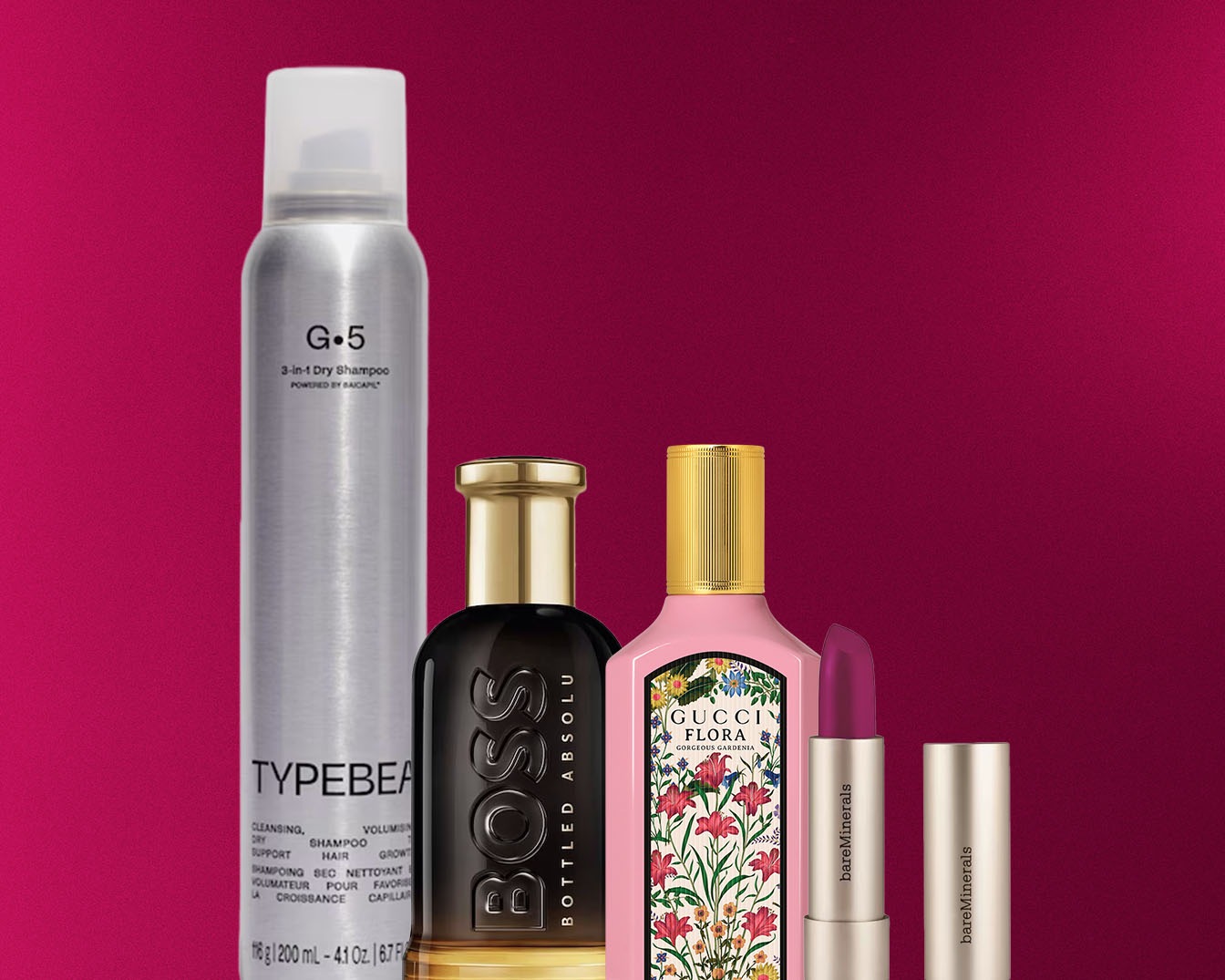 Na obrázku je kolekce kosmetiky, včetně suchého šamponu Typebea G.5, parfému Boss Bottled Absolu, Gucci Flora Gorgeous Gardenia a rtěnky bareMinerals.