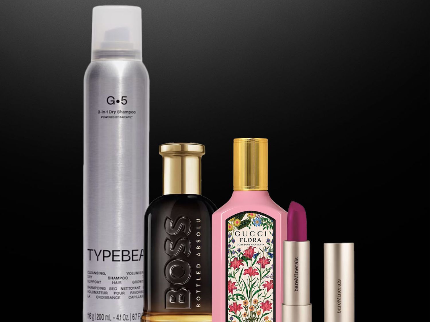 A képen egy ezüst Typebea G.5 3 az 1-ben száraz sampon, egy BOSS Bottled Absolu parfüm, egy rózsaszín Gucci Flora Gorgeous Gardenia parfüm és egy bareMinerals rúzs látható.
