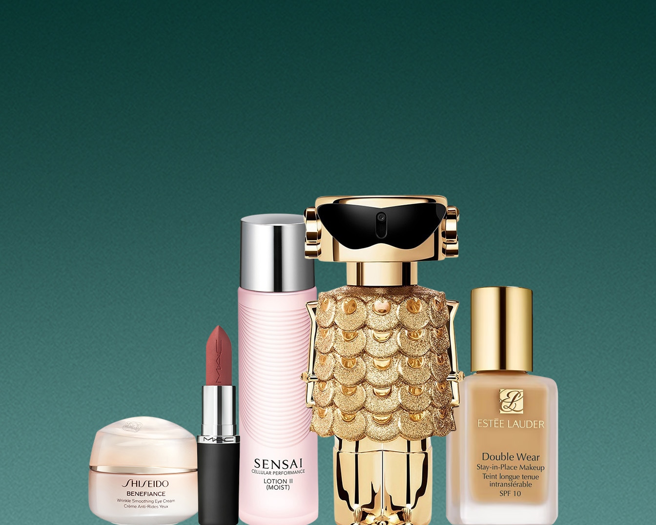 Elegancki zestaw kosmetyków do pielęgnacji i makijażu, w tym krem pod oczy Shiseido Benefiance, pomadka MAC, lotion Sensai, perfumy w złotym flakonie i podkład Estée Lauder Double Wear.