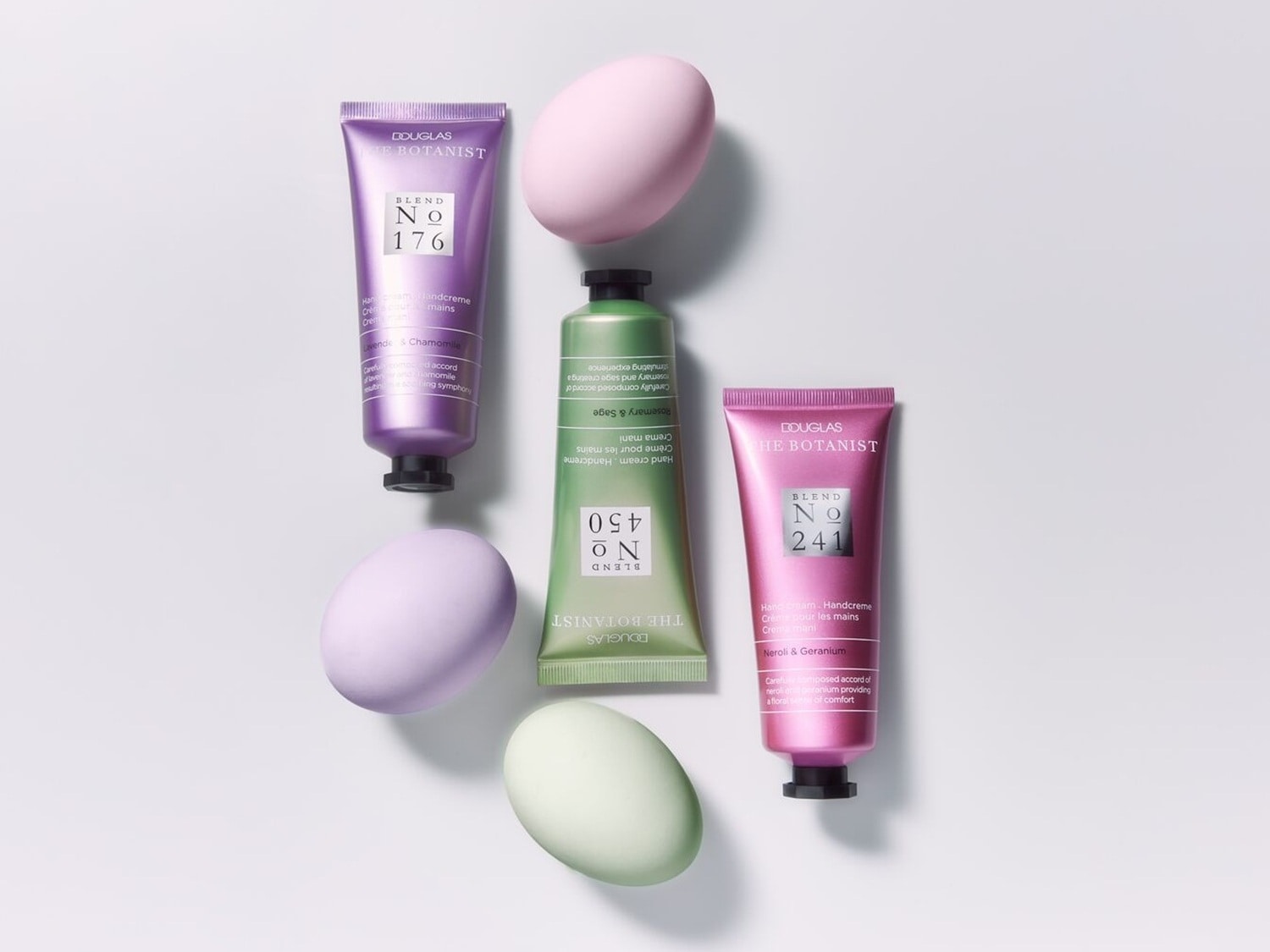 Entdecken Sie die Douglas The Botanist Handcreme Kollektion, mit Düften wie Lavendel & Kamille, Rosmarin & Salbei und Neroli & Geranium.