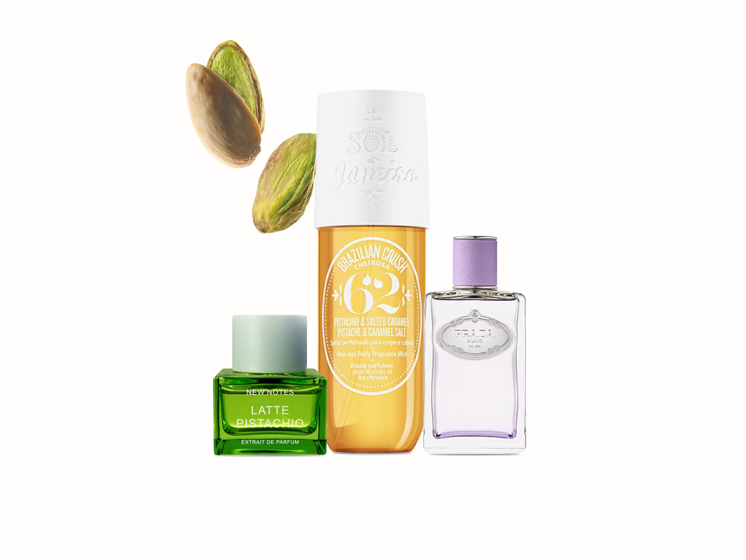 Drei Parfümflaschen stehen zusammen: New Notes Latte Pistachio in einem grünen Flakon, Sol de Janeiro Brazilian Crush Cheirosa '62 in einem gelben Flakon und Prada Milano in einem hellvioletten Flakon, Pistazien liegen daneben.