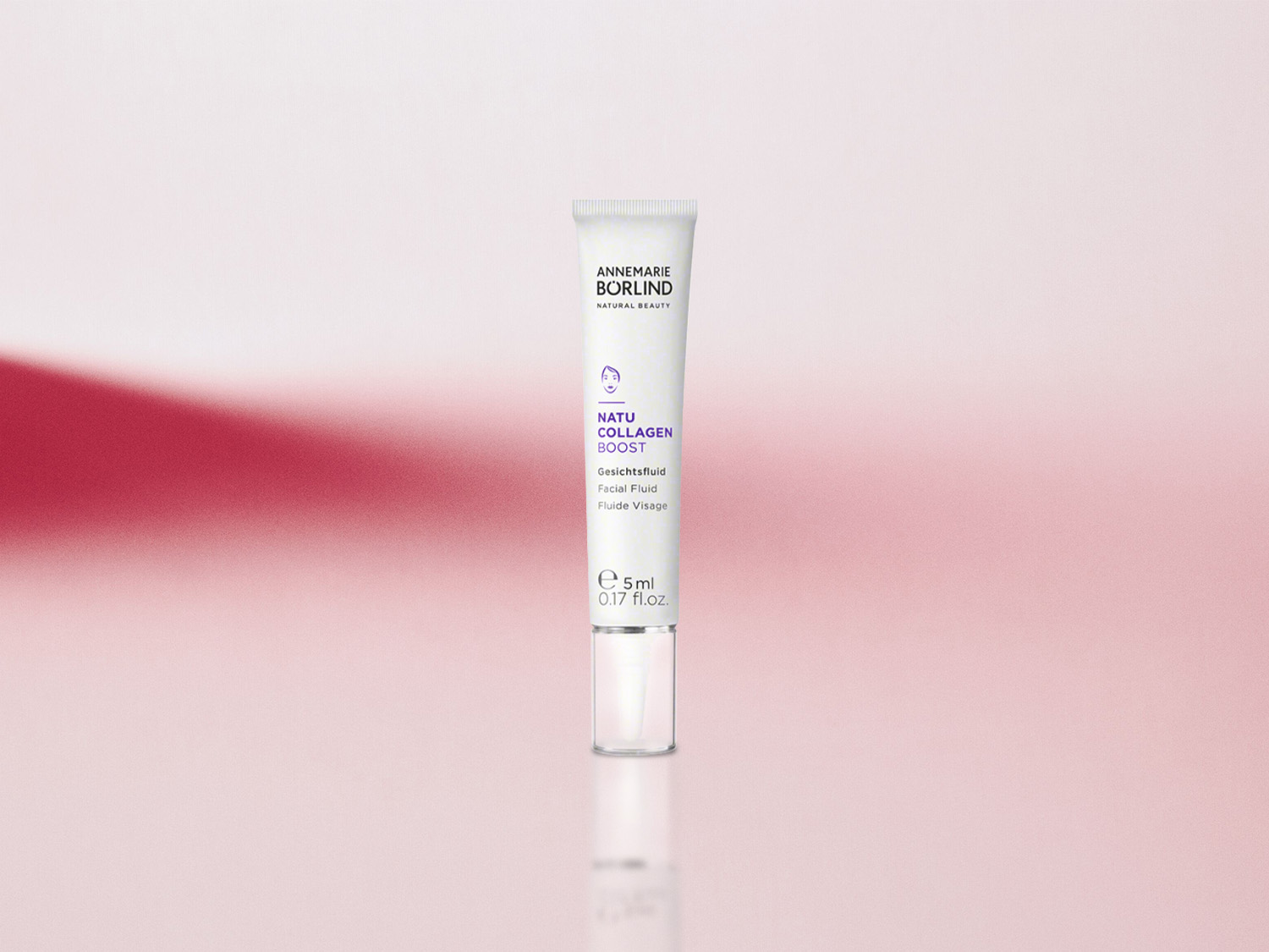 Die Tube Annemarie Börlind Natu Collagen Boost enthält 5 ml Gesichtsfluid für eine natürliche Schönheit.