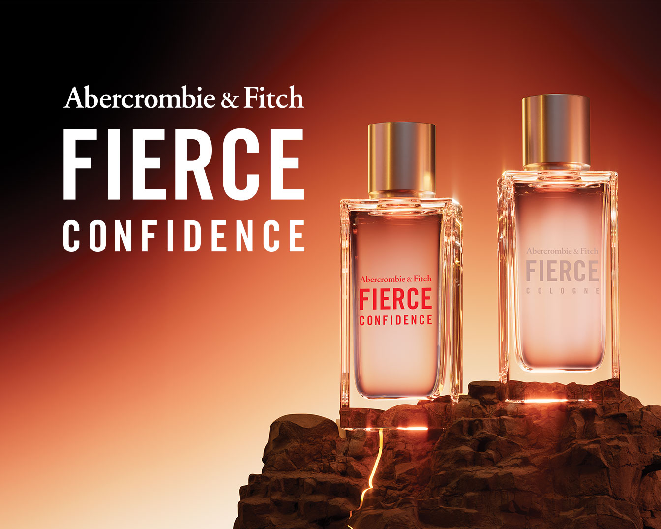 Zwei Flakons Abercrombie & Fitch Fierce: Confidence und Cologne, auf einem Felsen präsentiert, mit dem Schriftzug Fierce Confidence.