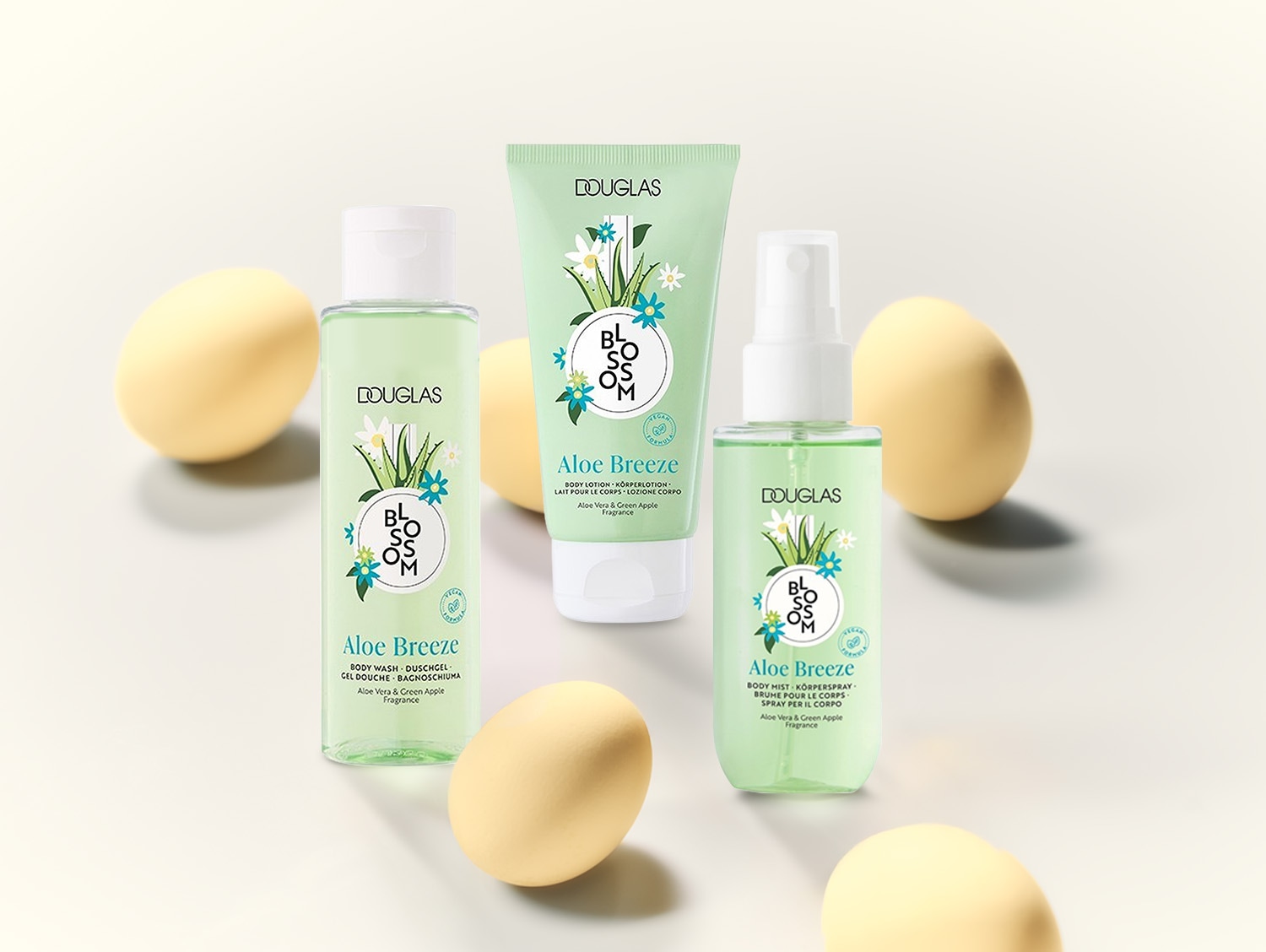 Découvrez l'Aloe Breeze de Douglas, une collection rafraîchissante de soins pour le corps infusés à l'aloe vera et à la pomme verte, comprenant un gel douche, une lotion et un spray corporel.