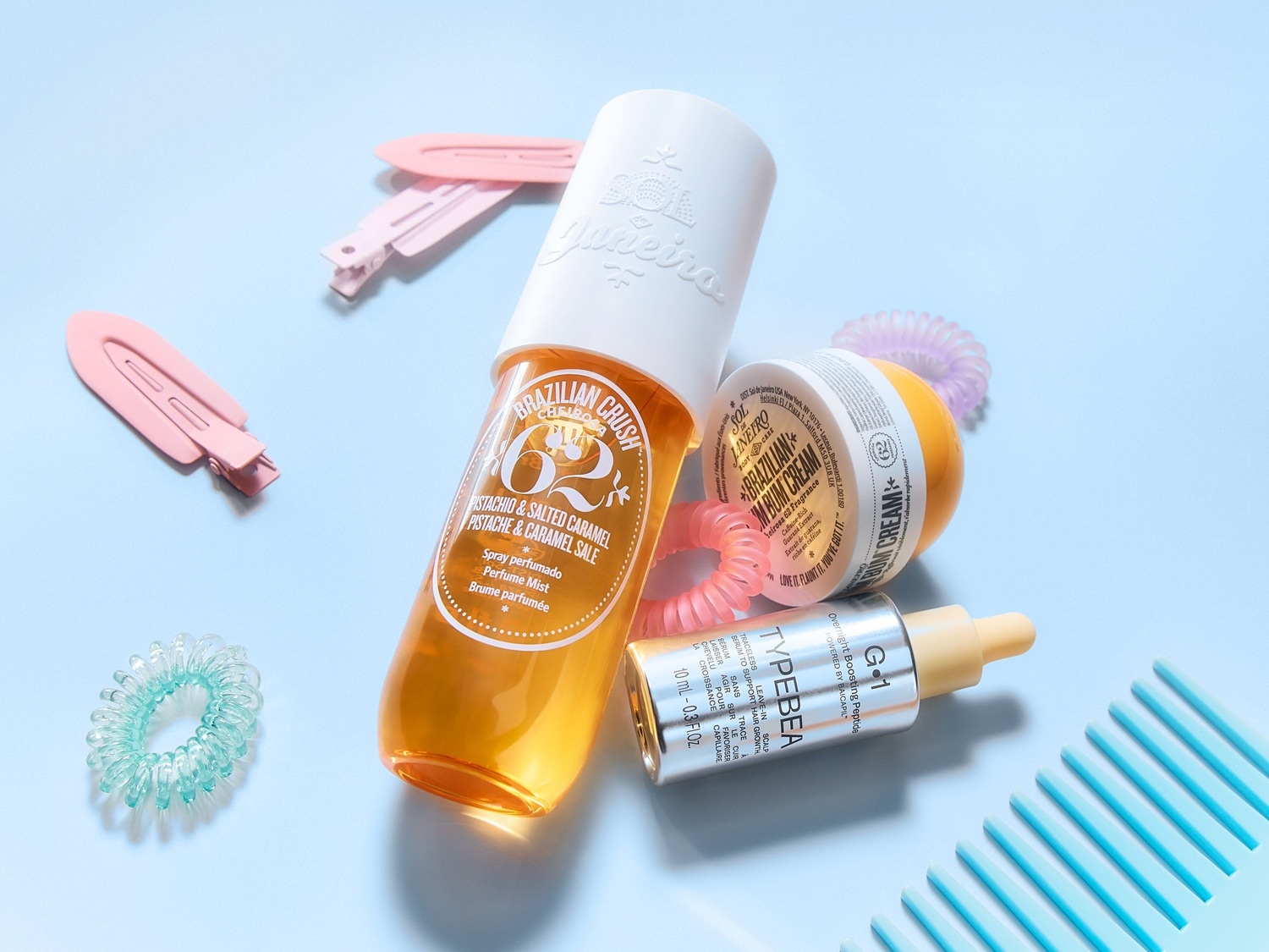 Entdecke Brazilian Crush Cheirosa '62 Duftspray mit Pistazie & gesalzenem Karamell, Brazilian Bum Bum Cream, und Typebea Haarserum für Wachstum – die perfekte Schönheitsroutine!