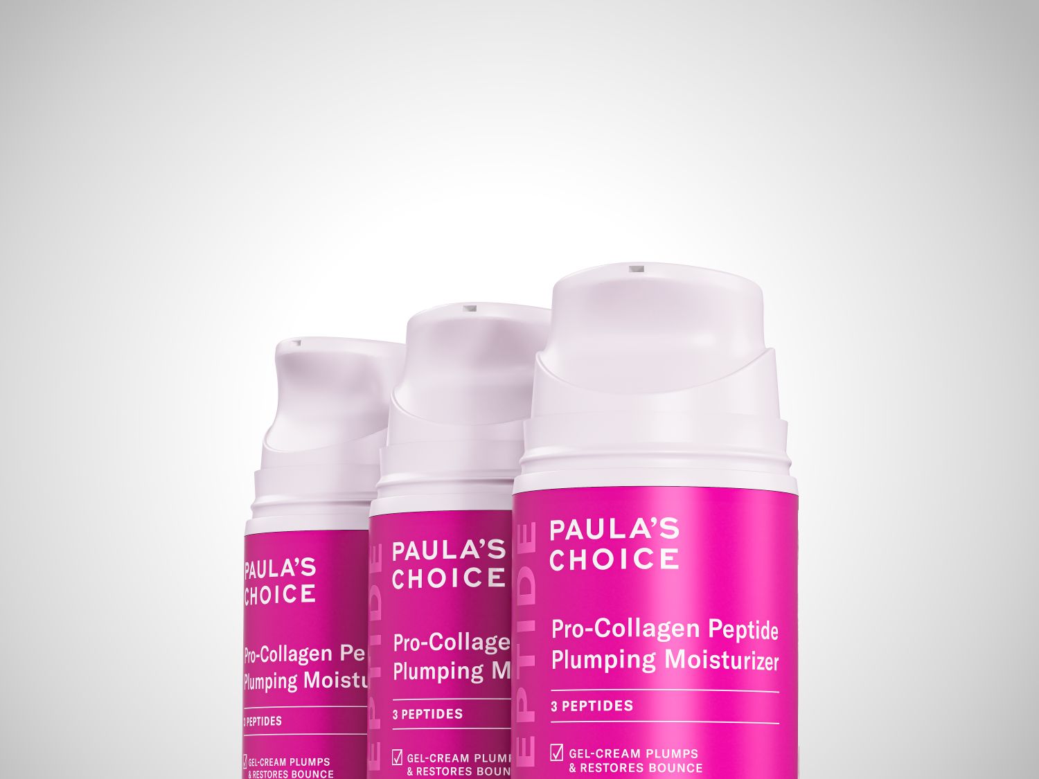 Három Paula's Choice Pro-Collagen Peptide Plumping Moisturizer fehér és rózsaszín tégelye látható, amelyek gélkrémként feszesítik és helyreállítják a bőr rugalmasságát.