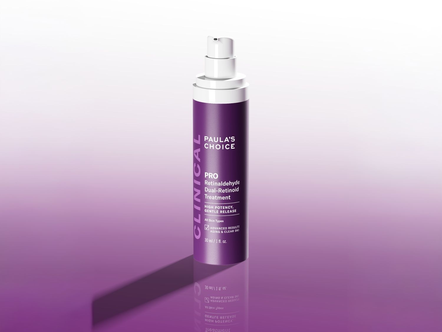 Paula's Choice Clinical Pro retinaldehid kettős retinoid kezelés lila és fehér színű pumpás flakonban, amely magas hatékonyságú és gyengéd felszabadulást biztosít minden bőrtípusra, fejlett eredményekkel az öregedés és a tiszta bőr ellen.