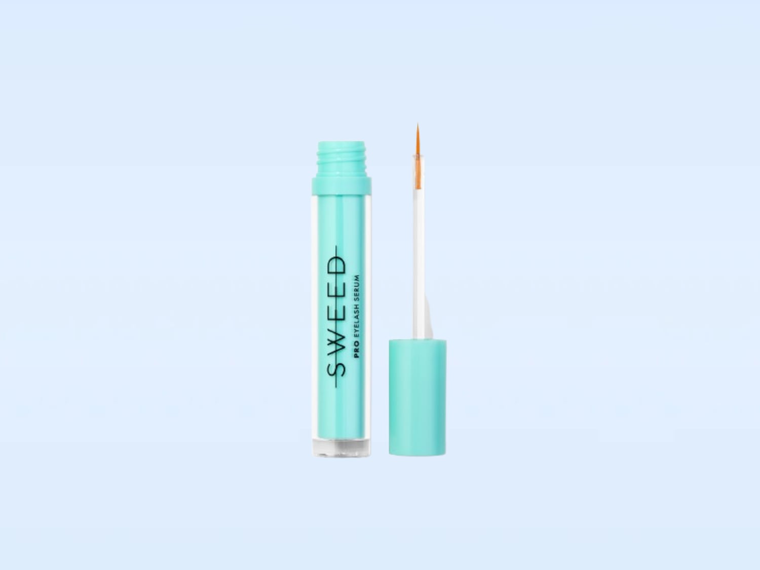 Sweed Pro Eyelash Serum in confezione turchese trasparente con applicatore sottile per ciglia più lunghe e forti.