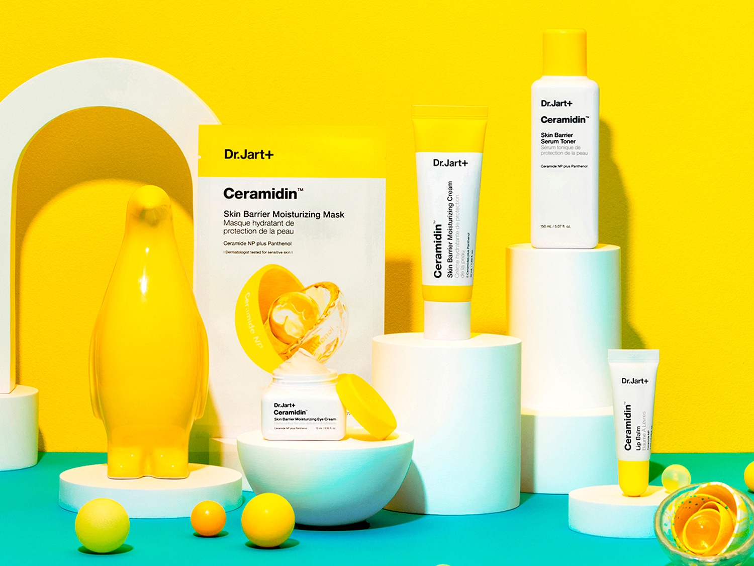 La mascarilla hidratante Dr. Jart+ Ceramidin Skin Barrier, en un envase blanco y amarillo, está diseñada para proteger la piel sensible con ceramida NP y pantenol.