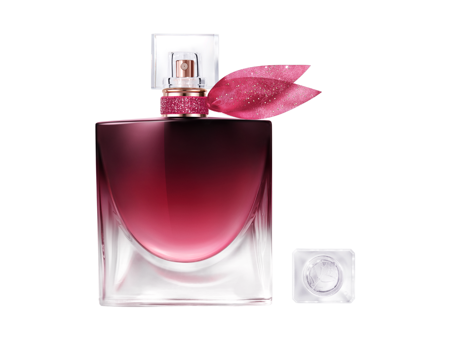Der Lancôme La Vie Est Belle L'Eau de Parfum ist in einem eleganten Flakon mit einem Farbverlauf von tiefem Burgunderrot zu transparentem Glas erhältlich, verziert mit einer glitzernden, fuchsiafarbenen Schleife und einem passenden glitzernden Kragen.