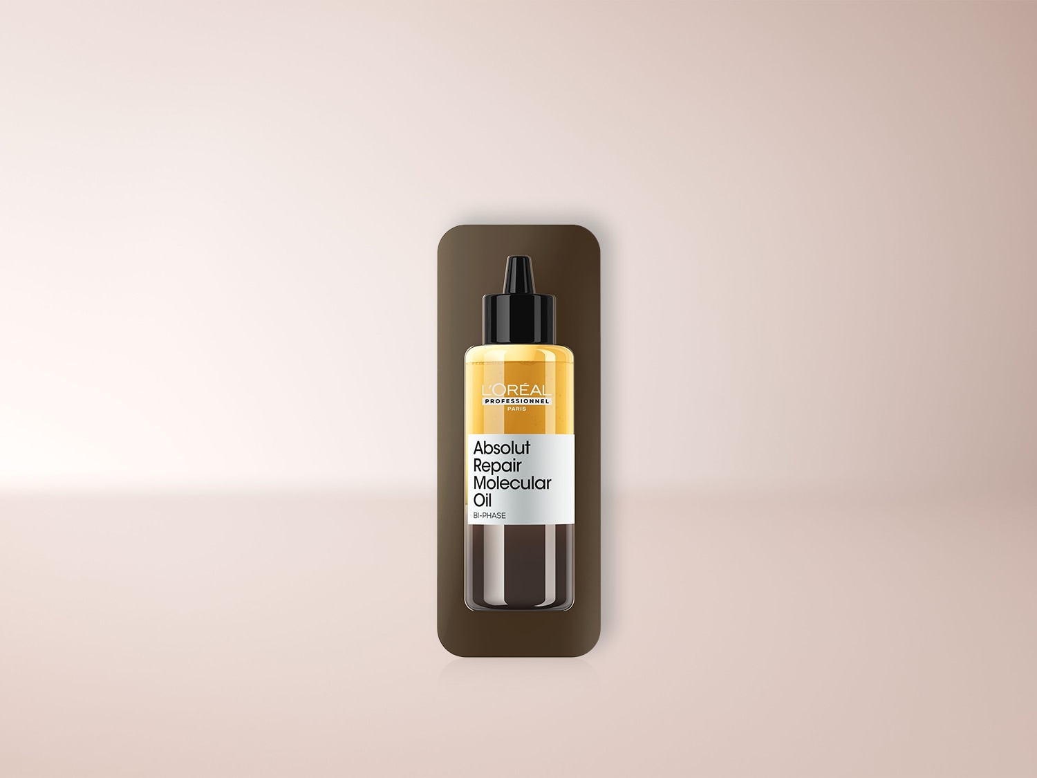Das L'Oréal Professionnel Absolut Repair Molecular Oil ist ein zweiphasiges Haaröl in einer transparenten Flasche mit schwarzem Verschluss, das die Haare repariert und pflegt.
