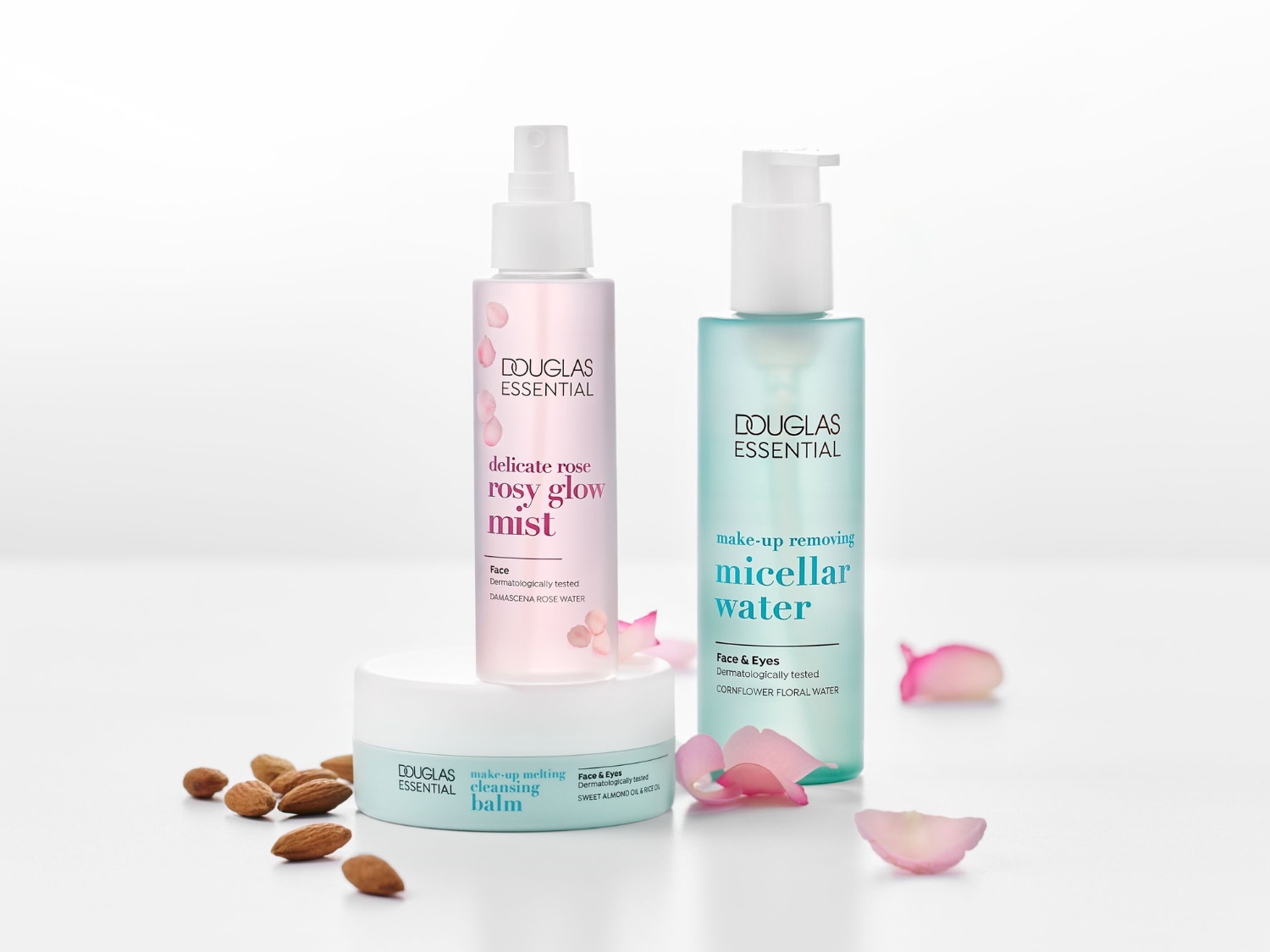 Douglas Essential Delicate Rose Rosy Glow Mist to delikatna mgiełka do twarzy z wodą różaną, która odświeża i nawilża skórę, nadając jej promienny wygląd.