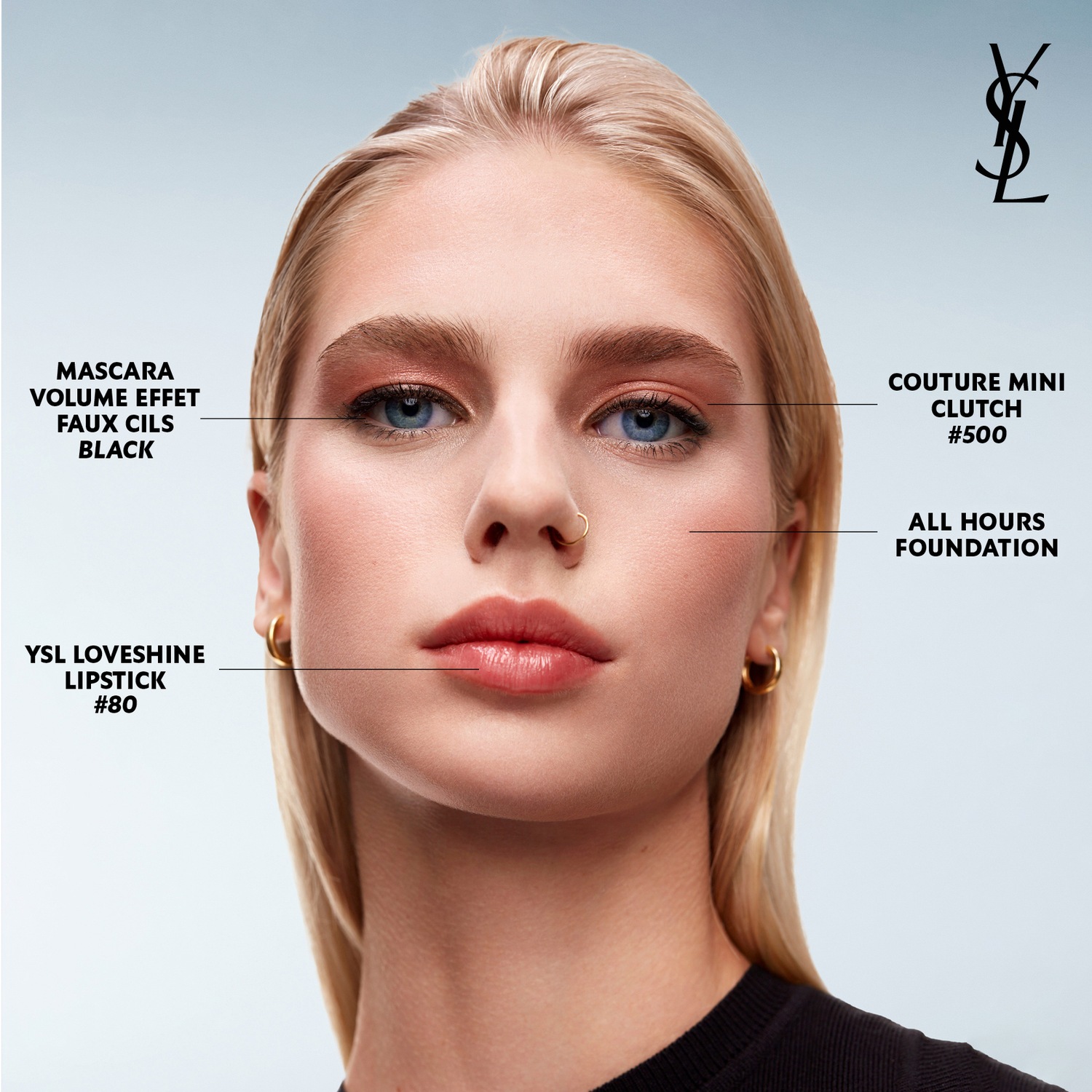 Close-up van een vrouw met een complete make-up look, inclusief YSL Loveshine Lipstick #80, All Hours Foundation, Couture Mini Clutch #500 en Mascara Volume Effet Faux Cils Black.