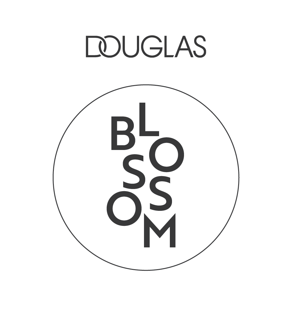 Logo di Douglas con la scritta "BLOSSOM" in un cerchio, simbolo di bellezza e freschezza.