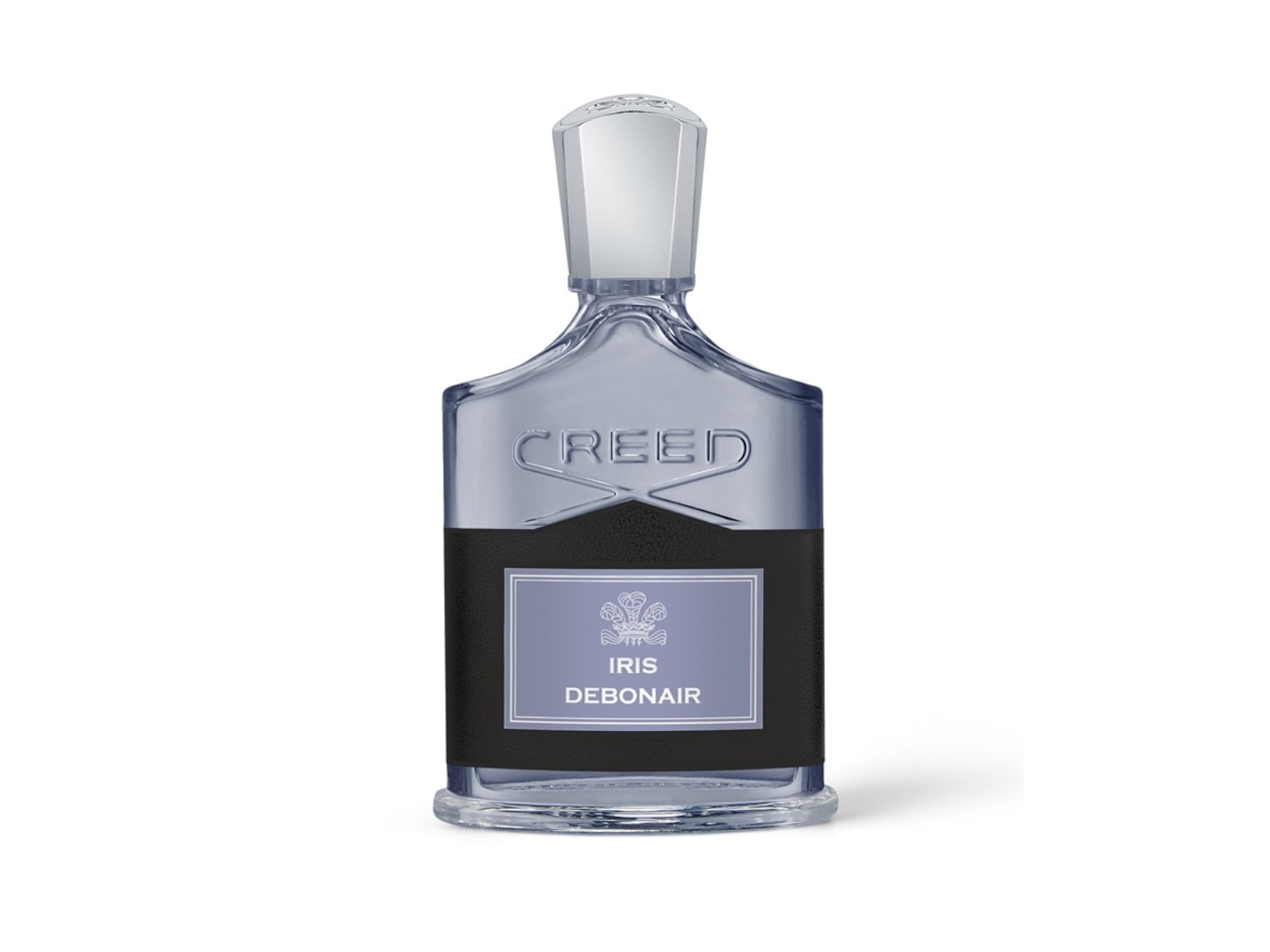 A Creed Iris Debonair parfüm egy elegáns, átlátszó üvegben, ezüst kupakkal és fekete címkével, amelyen az "IRIS DEBONAIR" felirat olvasható.