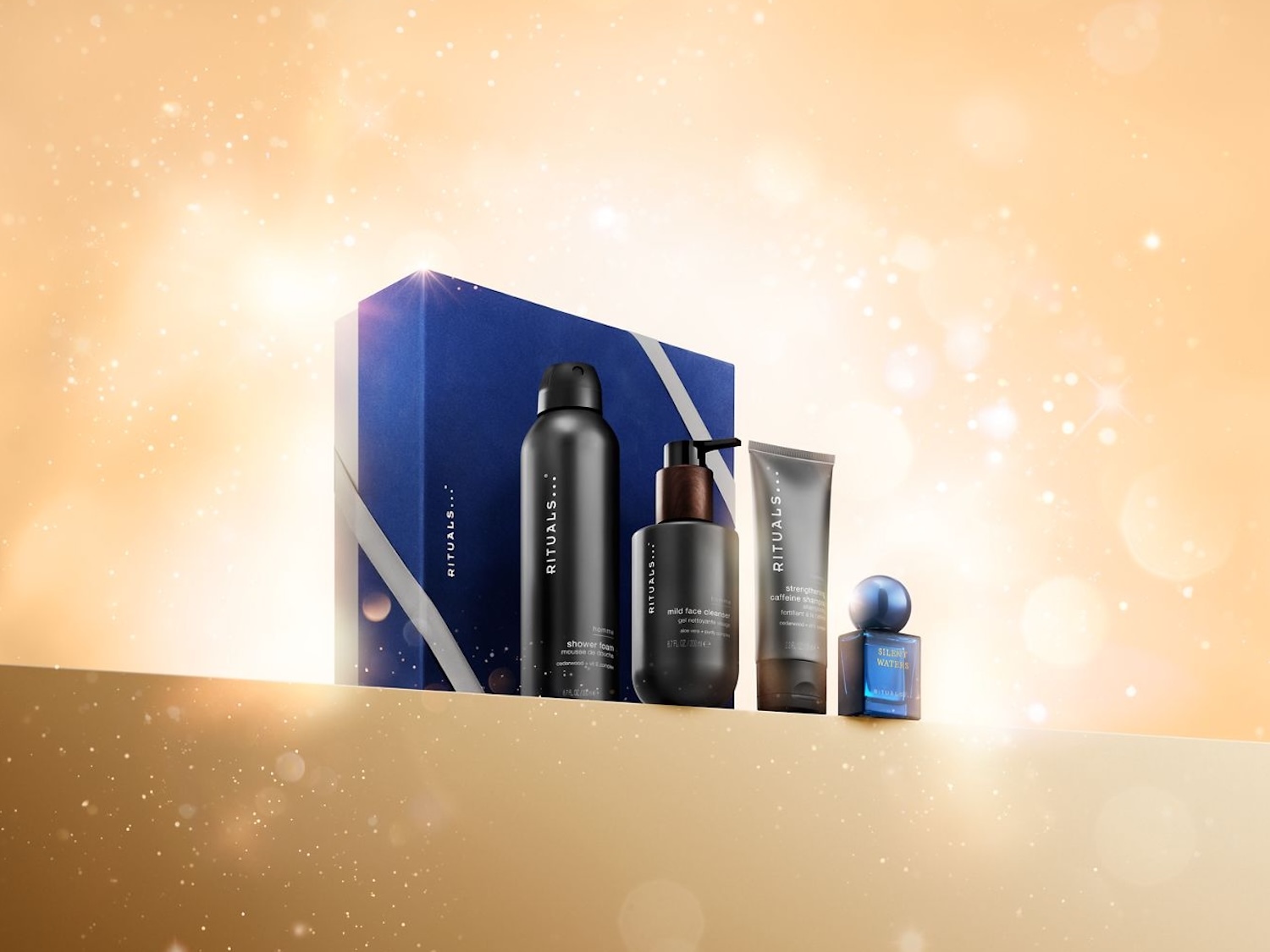 Entdecke das exklusive Rituals Homme Geschenkset mit luxuriöser blauer Verpackung und verschiedenen Pflegeprodukten für Männer. Jetzt entdecken und Freude schenken!